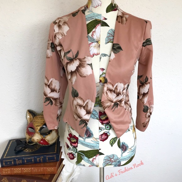 Stitch Fix Jackets & Blazers - Stitch Fix-Mauve Floral Crop Blazer
